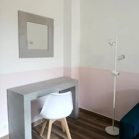 Apartment Pink Mood Como